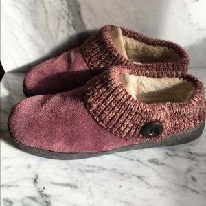 Clarks burgundy fur lined suede slippers sz 11